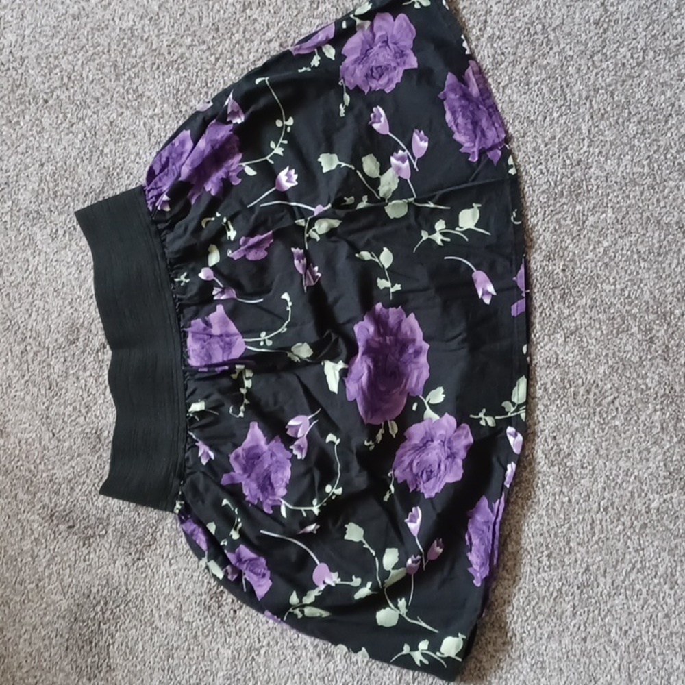 Seductions skirt